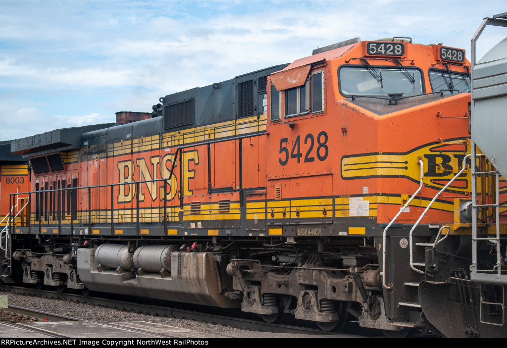 BNSF 5428
